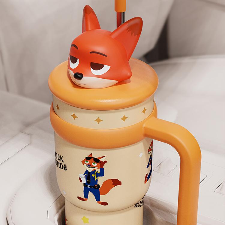 CharmSip™ Disney Character Tumbler