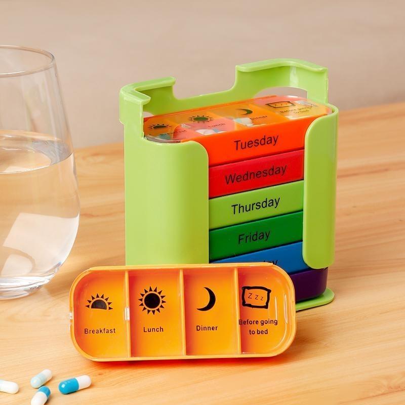 7-Day Pill Organizer™ 4 Daily Compartments • Removable Day Cases • Large Capacity